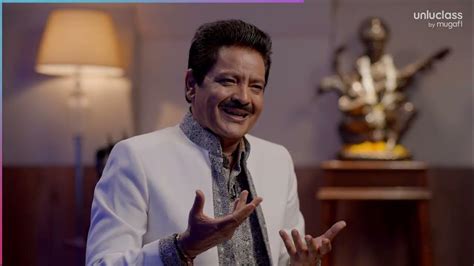 De Udit Narayan Muziekmarathon: Een Indische Melodieke Reis Met een Tikje Drama!